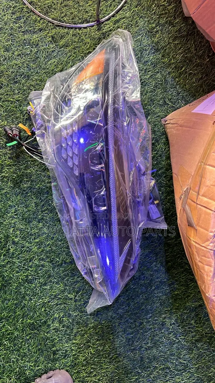 Toyota Camry 2016 Spec Head Light