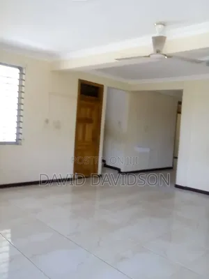 5bdrm Mansion in 5 Bedroom Self, Tema Metropolitan for rent