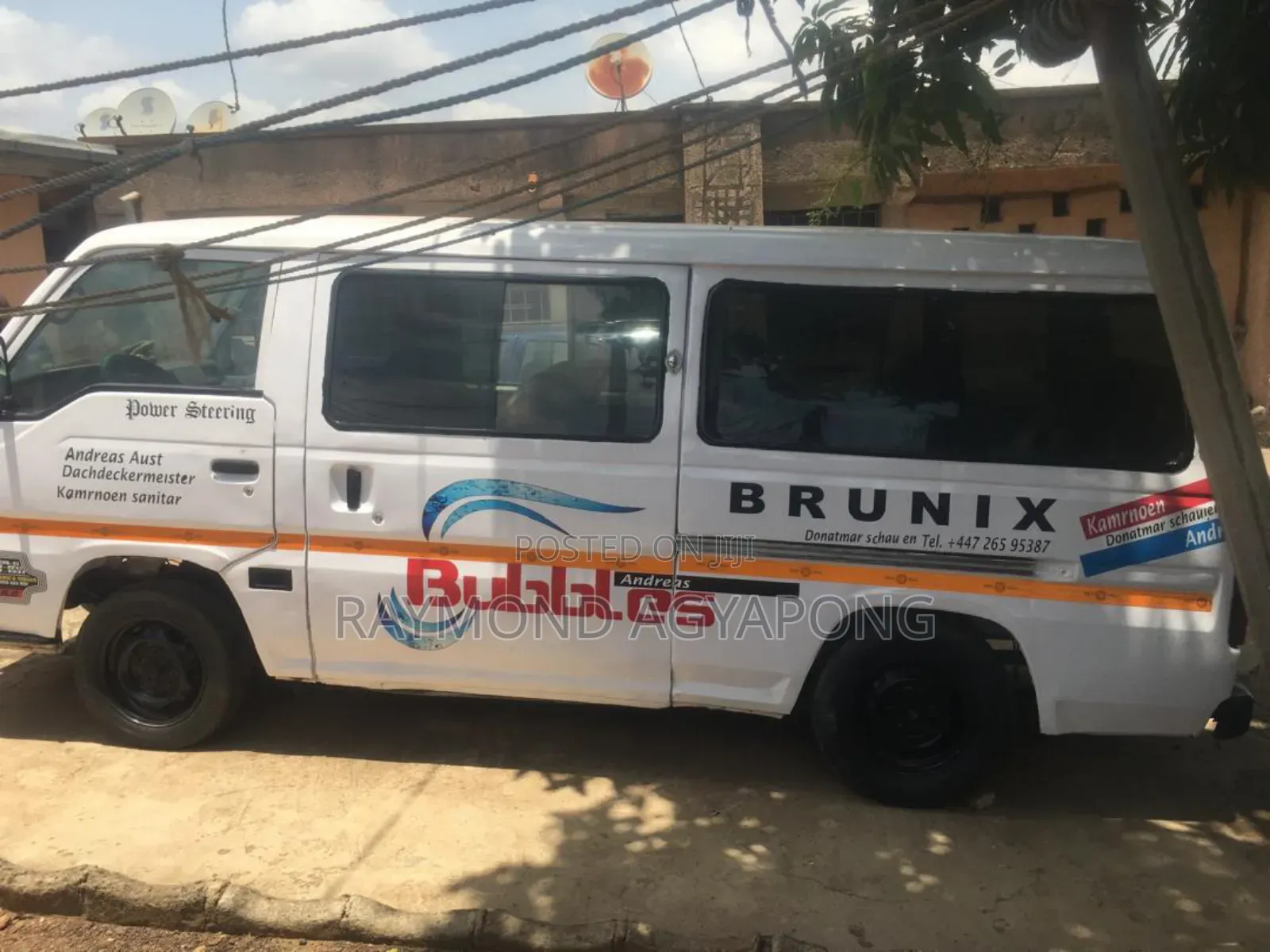 Nissan Caravan (Urvan) 1998 White