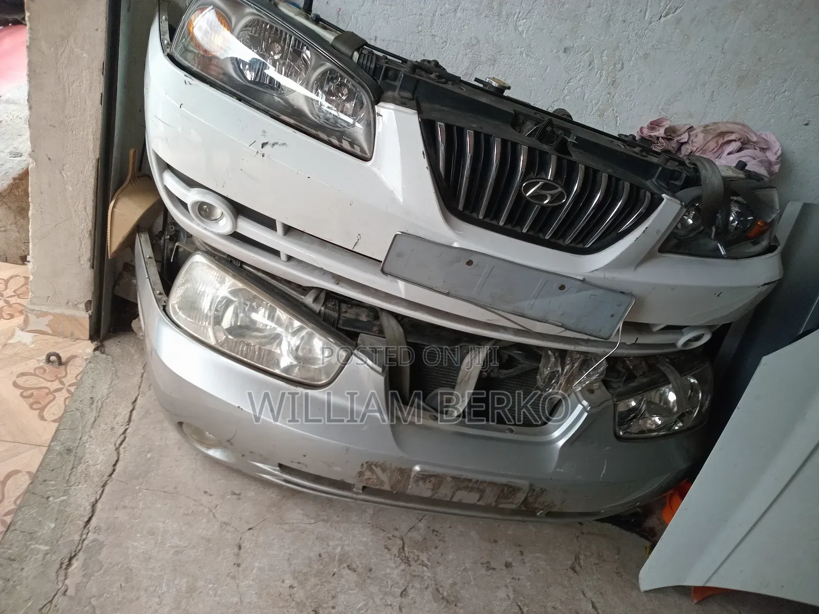 Elantra 2004 Front Cut