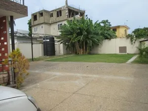 5bdrm House in Labone for rent