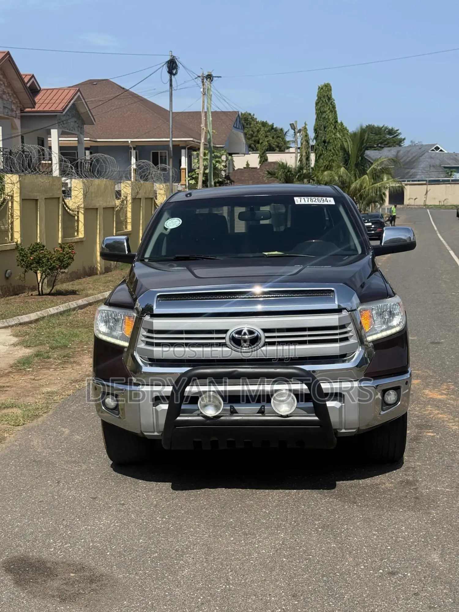 Toyota Tundra 1794 4dr CrewMax 4WD SB (5.7L 8cyl 6A) 2015 Burgundy