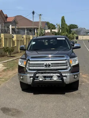 Toyota Tundra 1794 4dr CrewMax 4WD SB (5.7L 8cyl 6A) 2015 Burgundy