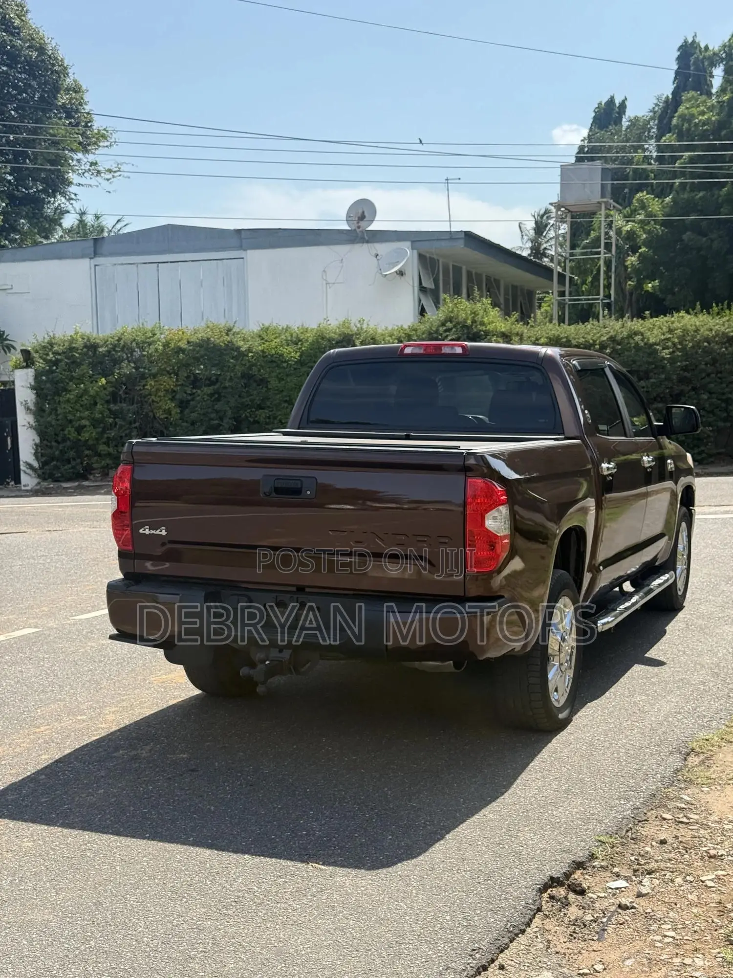 Toyota Tundra 1794 4dr CrewMax 4WD SB (5.7L 8cyl 6A) 2015 Burgundy