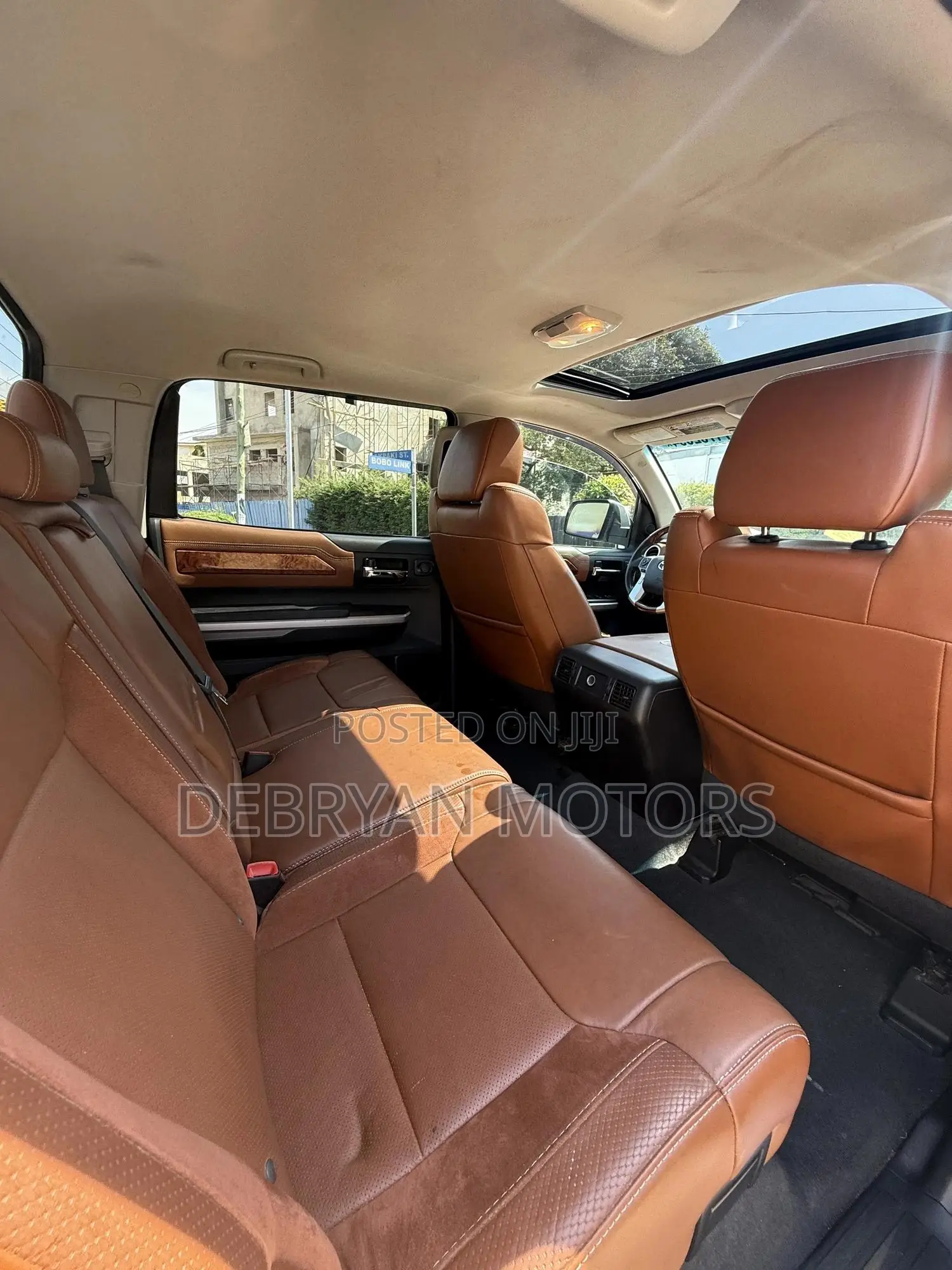 Toyota Tundra 1794 4dr CrewMax 4WD SB (5.7L 8cyl 6A) 2015 Burgundy