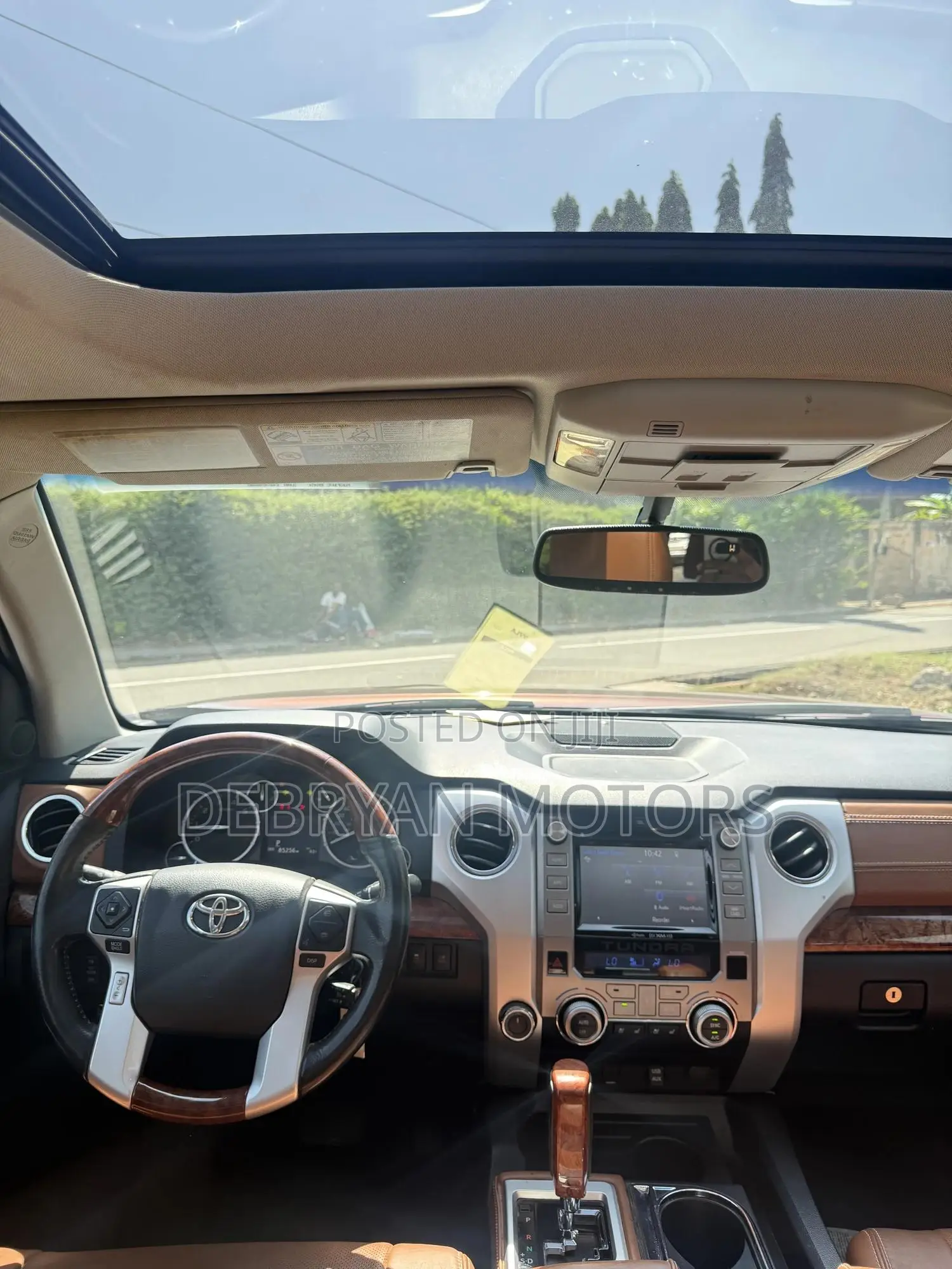 Toyota Tundra 1794 4dr CrewMax 4WD SB (5.7L 8cyl 6A) 2015 Burgundy