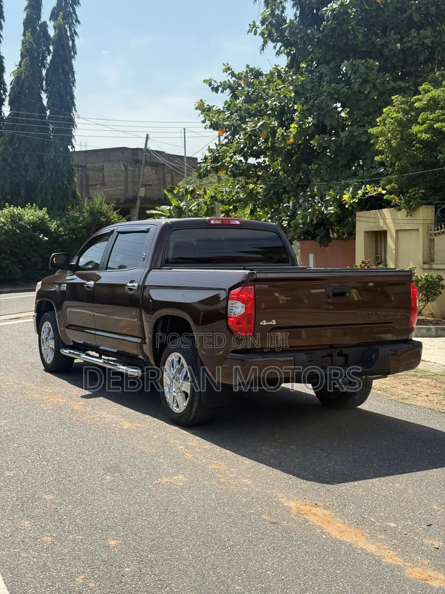 Toyota Tundra 1794 4dr CrewMax 4WD SB (5.7L 8cyl 6A) 2015 Burgundy