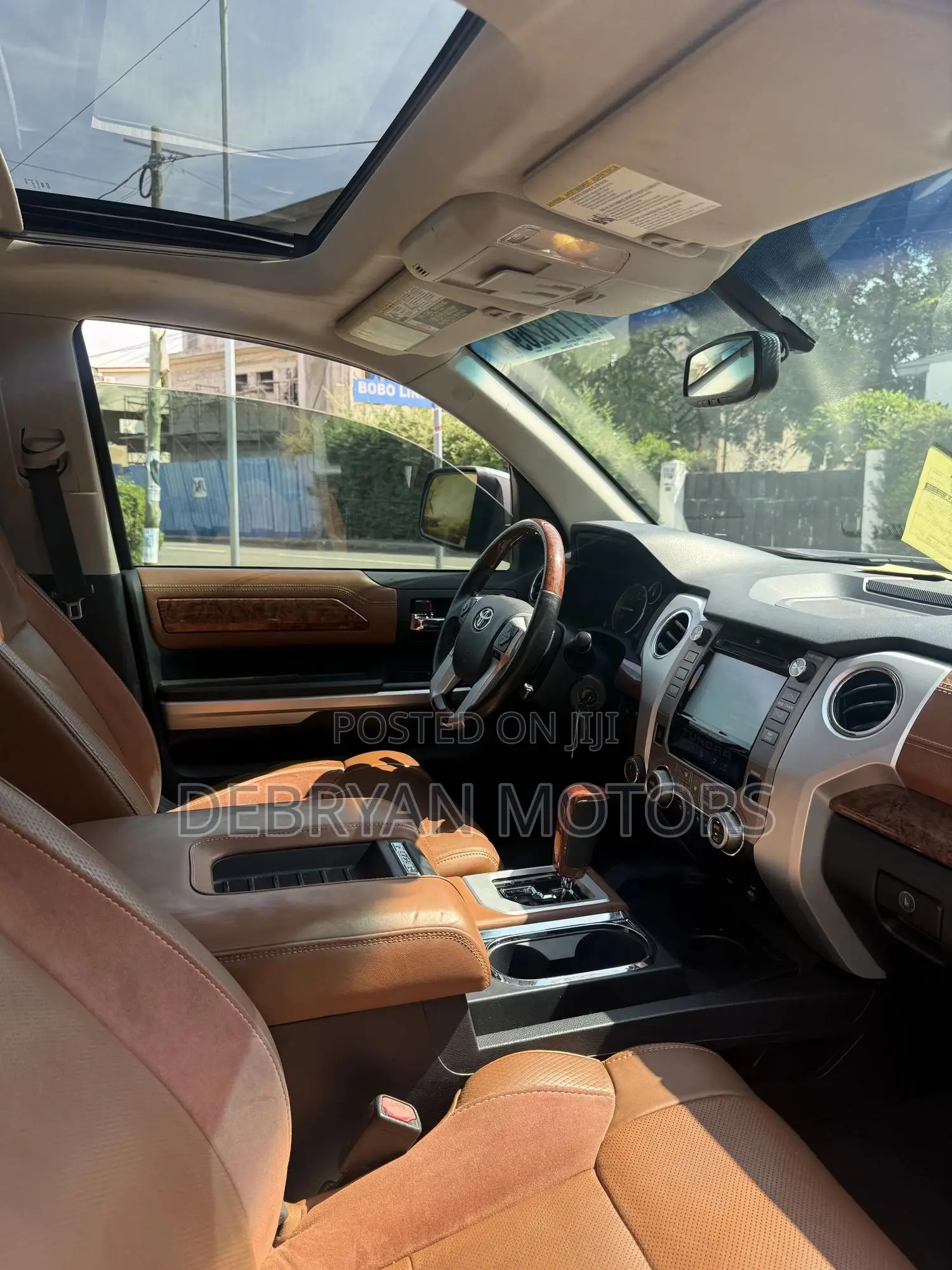 Toyota Tundra 1794 4dr CrewMax 4WD SB (5.7L 8cyl 6A) 2015 Burgundy