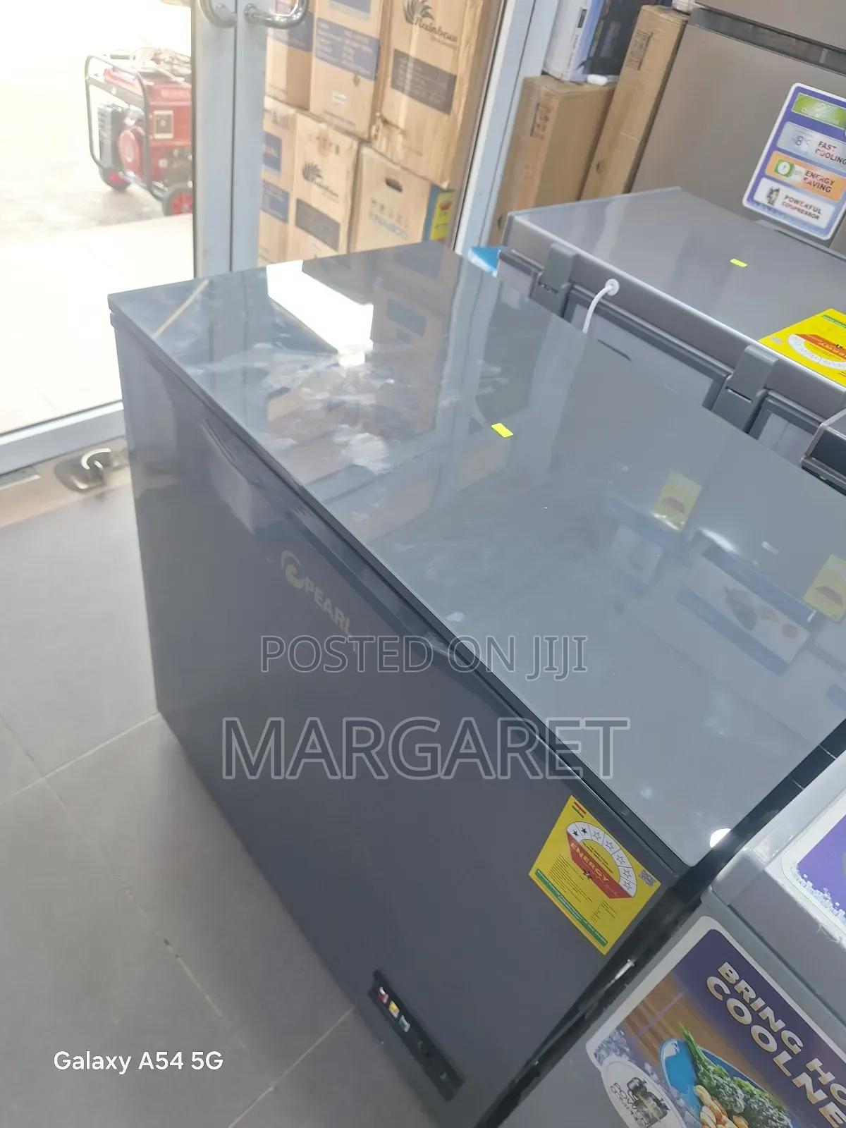 188 Litters Chest Freezer Pearl