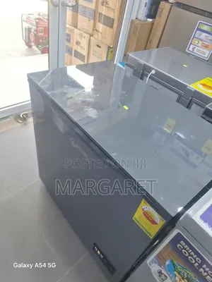 188 Litters Chest Freezer Pearl