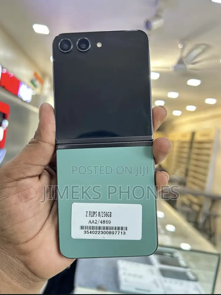 New Samsung Galaxy Z Flip 5 256 GB Green