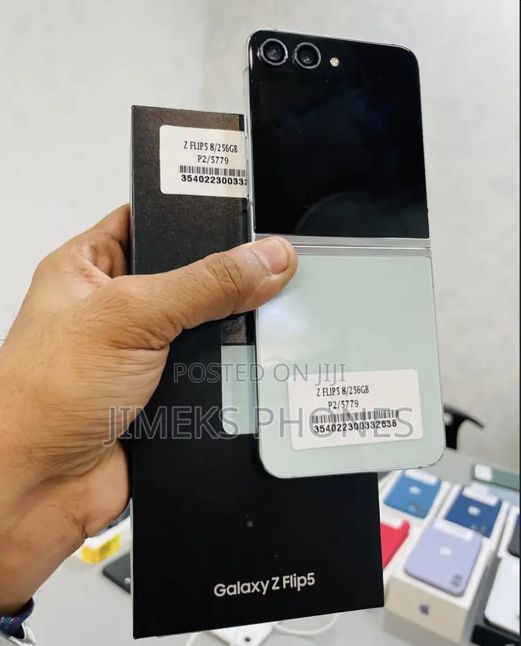 New Samsung Galaxy Z Flip 5 256 GB Green