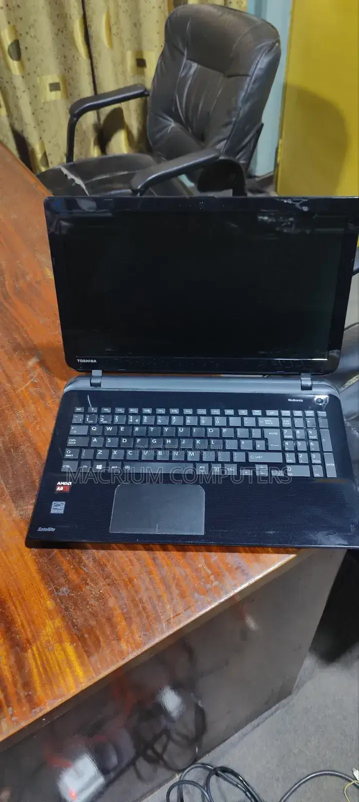 Laptop Toshiba Satellite L50D 8GB AMD A8 HDD 1T