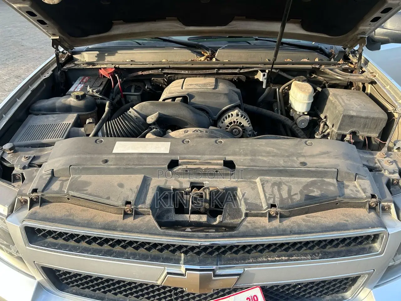 Chevrolet Suburban 1500 LT 2010 Silver