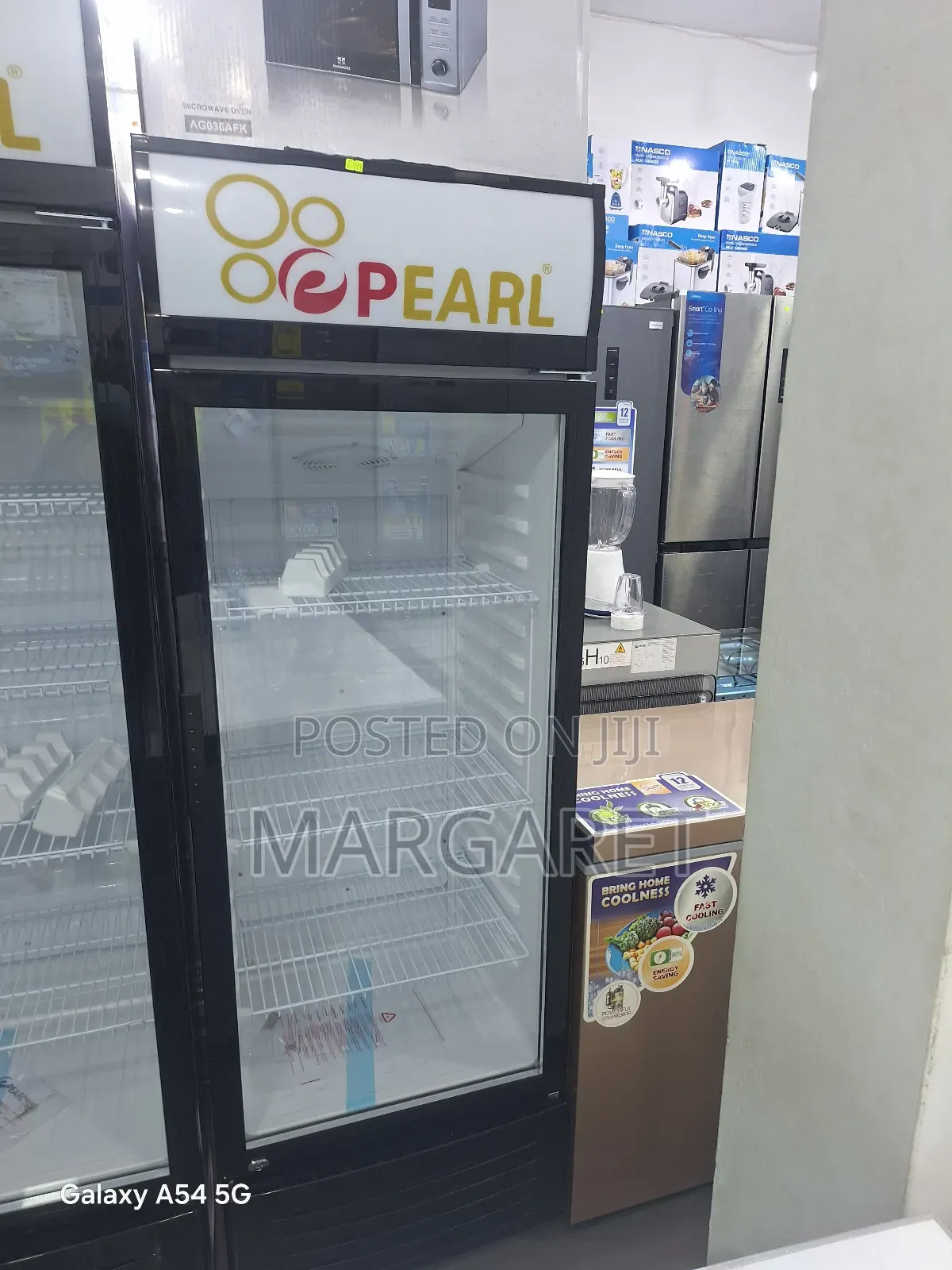 Gill 300 Litters Display Fridge Pearl