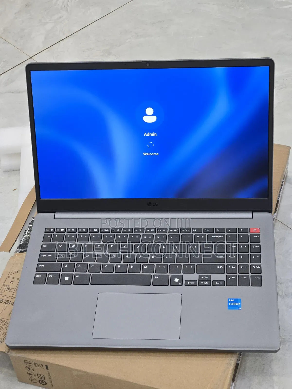 New Laptop LG Gram 15.6 8GB Intel Core I5 SSD 256GB