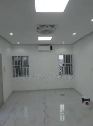 2bdrm Apartment in School Junction Area for rent