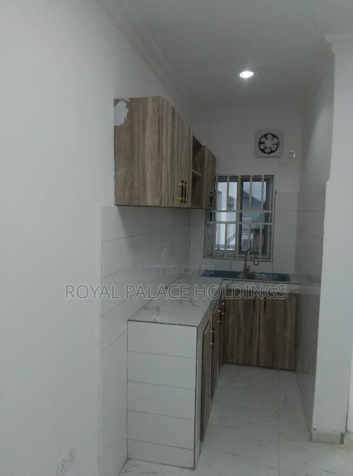 2bdrm Apartment in School Junction Area for rent