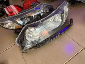 Honda Civic 2006-2011 Headlight Used Pair