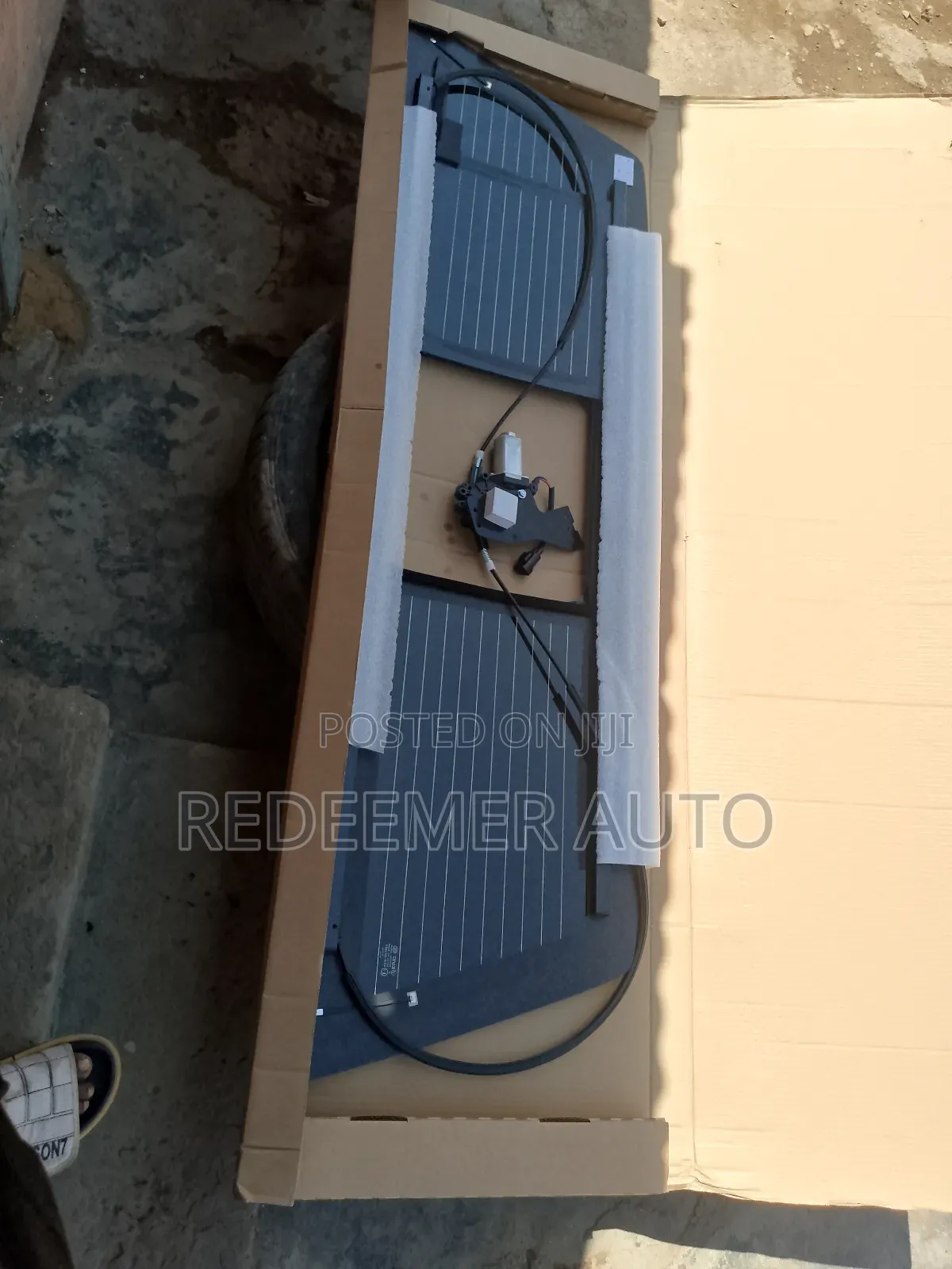 Ford F-150 Back Windscreen Electronics