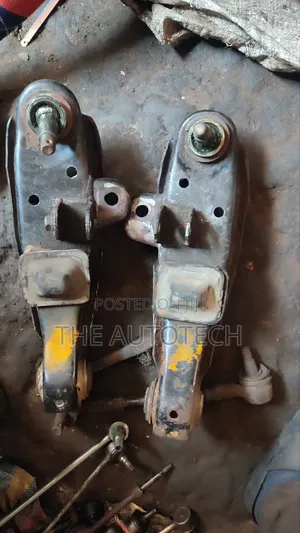 Photo - Hyundai Grace H100 Lower Arm