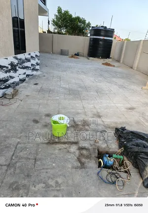 2bdrm Apartment in Dg Properties, Amasaman for rent