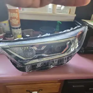 Toyota Rav 4 2022 Headlights