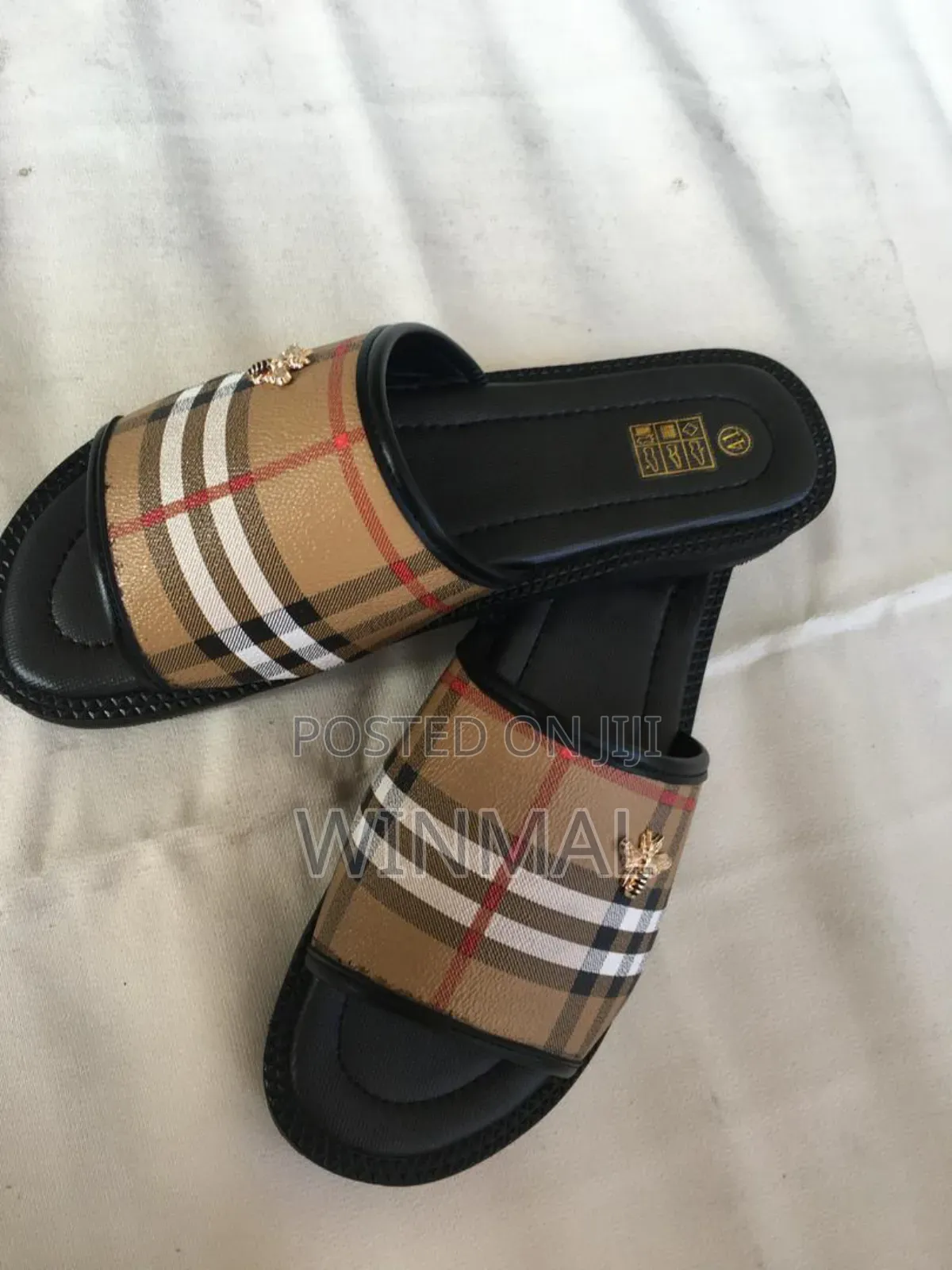 Quality And Affordable Handmade Slippers For Men And Women.
