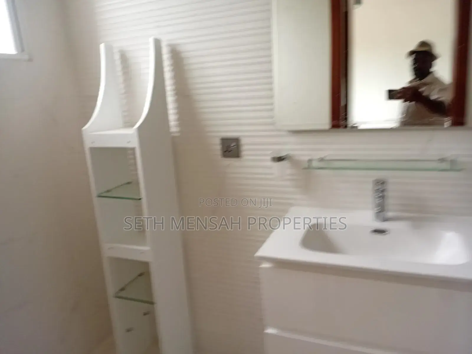 5bdrm House in Accra Metropolitan for rent