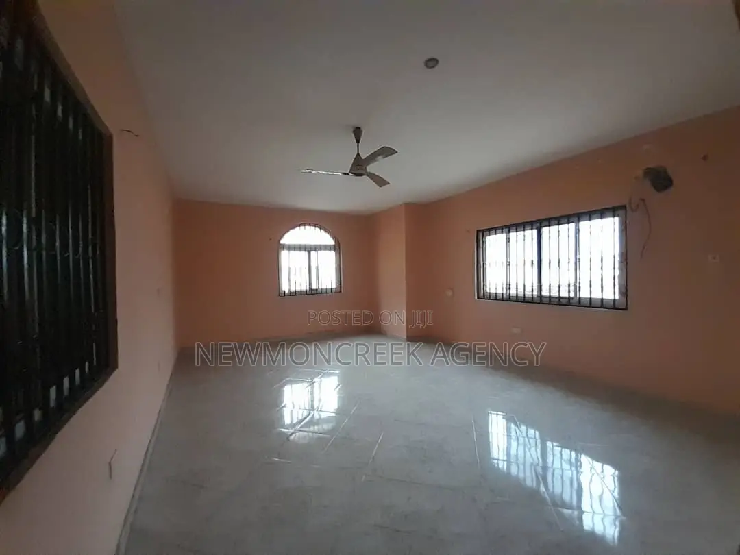6bdrm Duplex in Accra Metropolitan for rent
