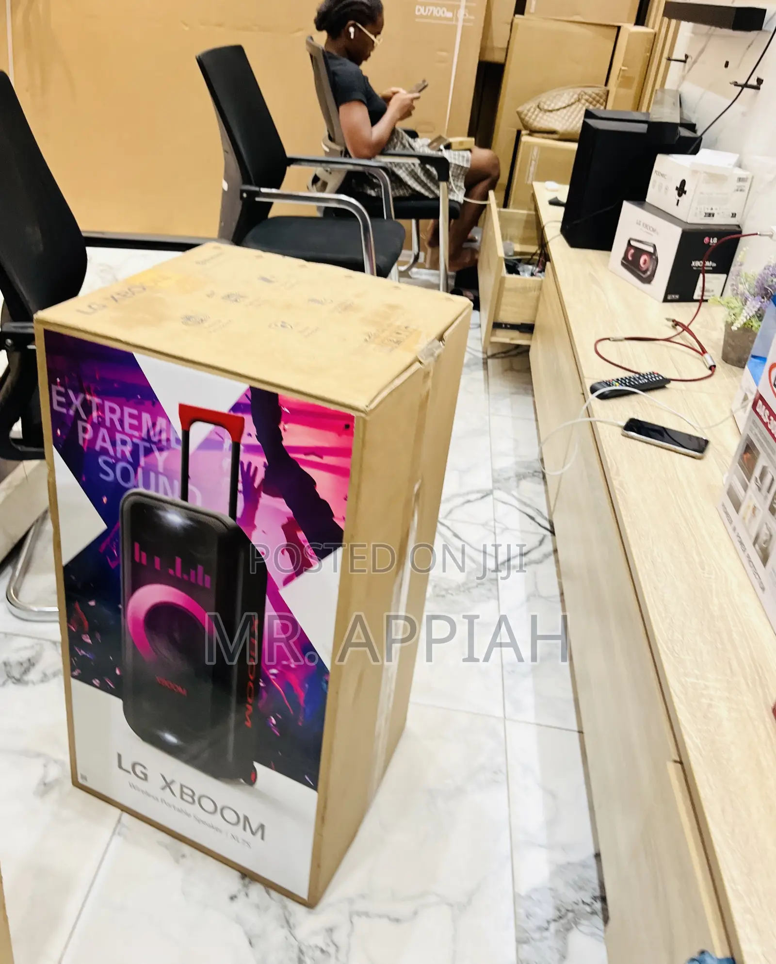 Buy Finest Lg Xl7s Portable Bluetooth Speaker.