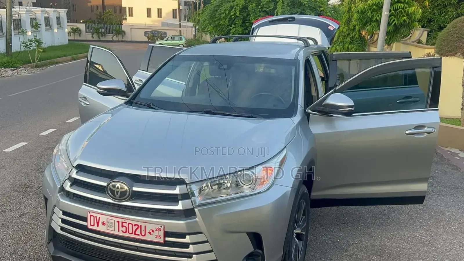 Toyota Highlander XLE 2019 Gray