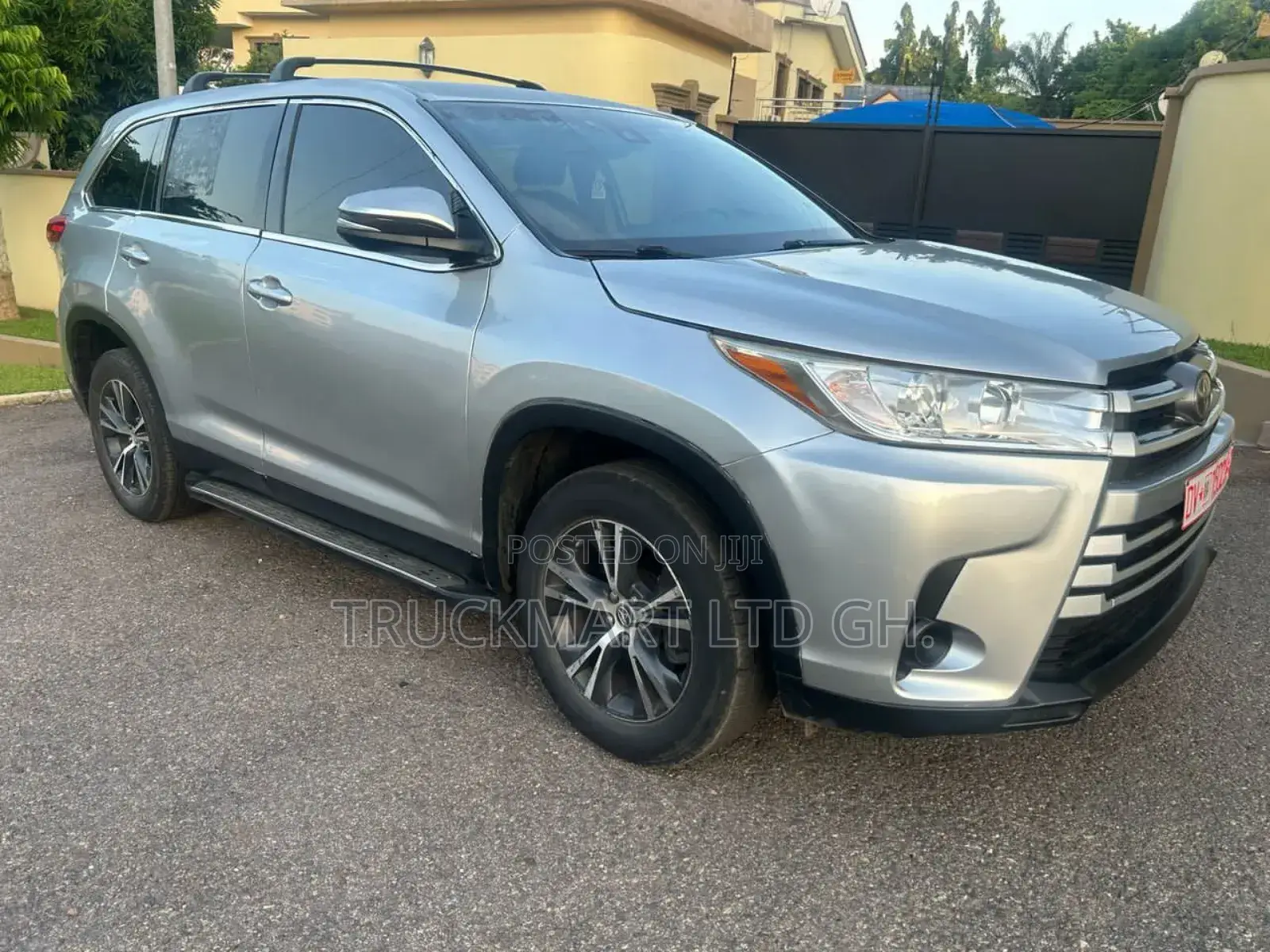 Toyota Highlander XLE 2019 Gray