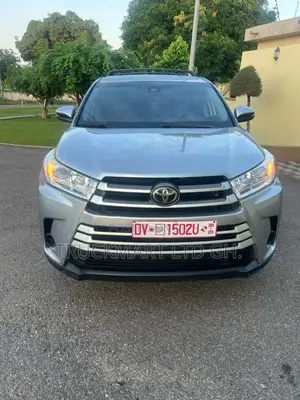 Toyota Highlander XLE 2019 Gray