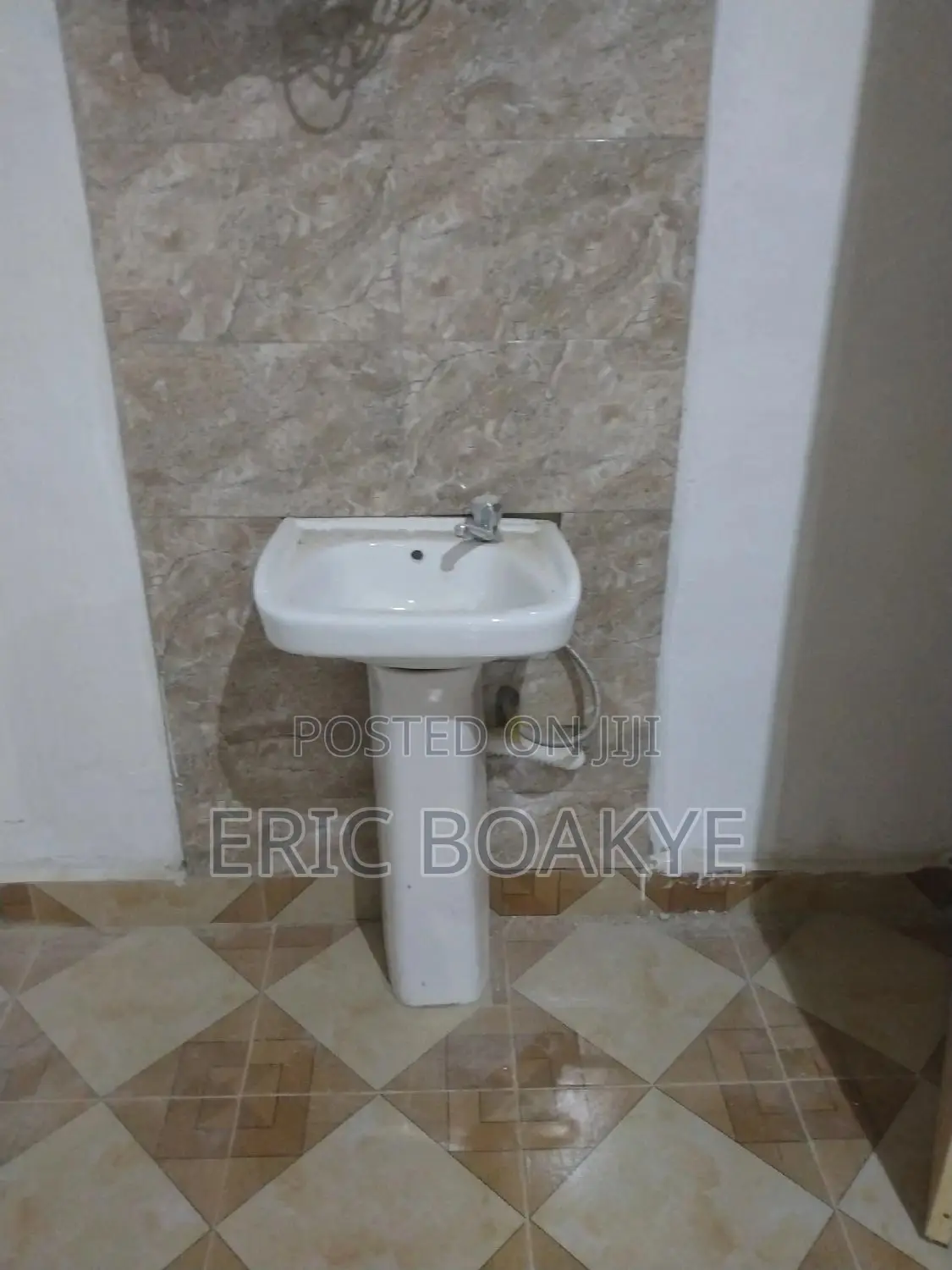 Fully Furnished Shops/Office Spaces for Rent at Pokuase.