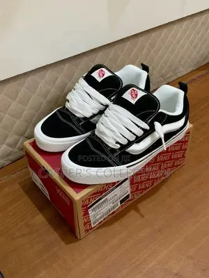 Vans Knu Skull