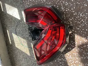 Nissan Rogue 17-18 Taillight Pair