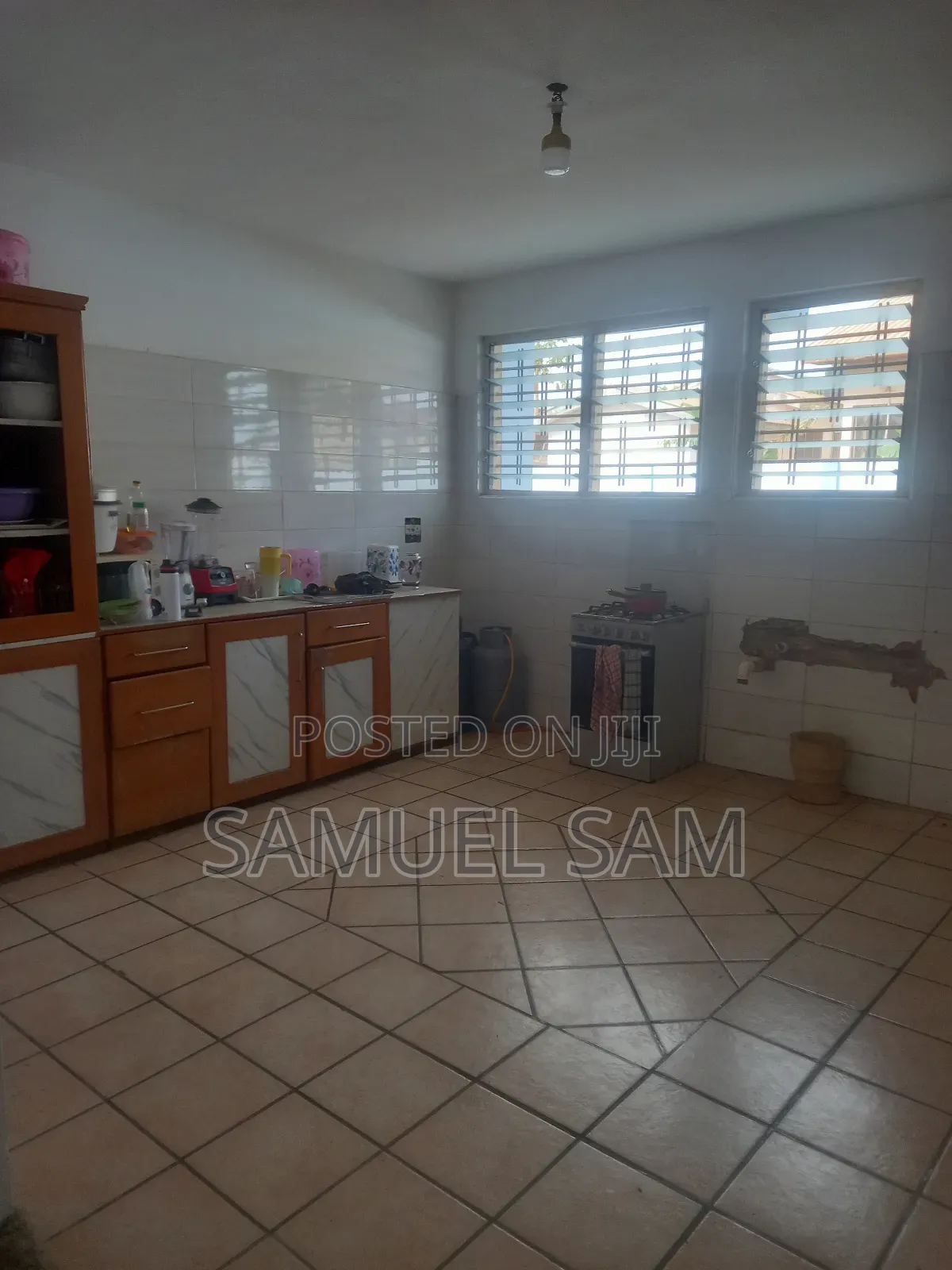 5bdrm House in Sakumono Estate, Tema Metropolitan for rent