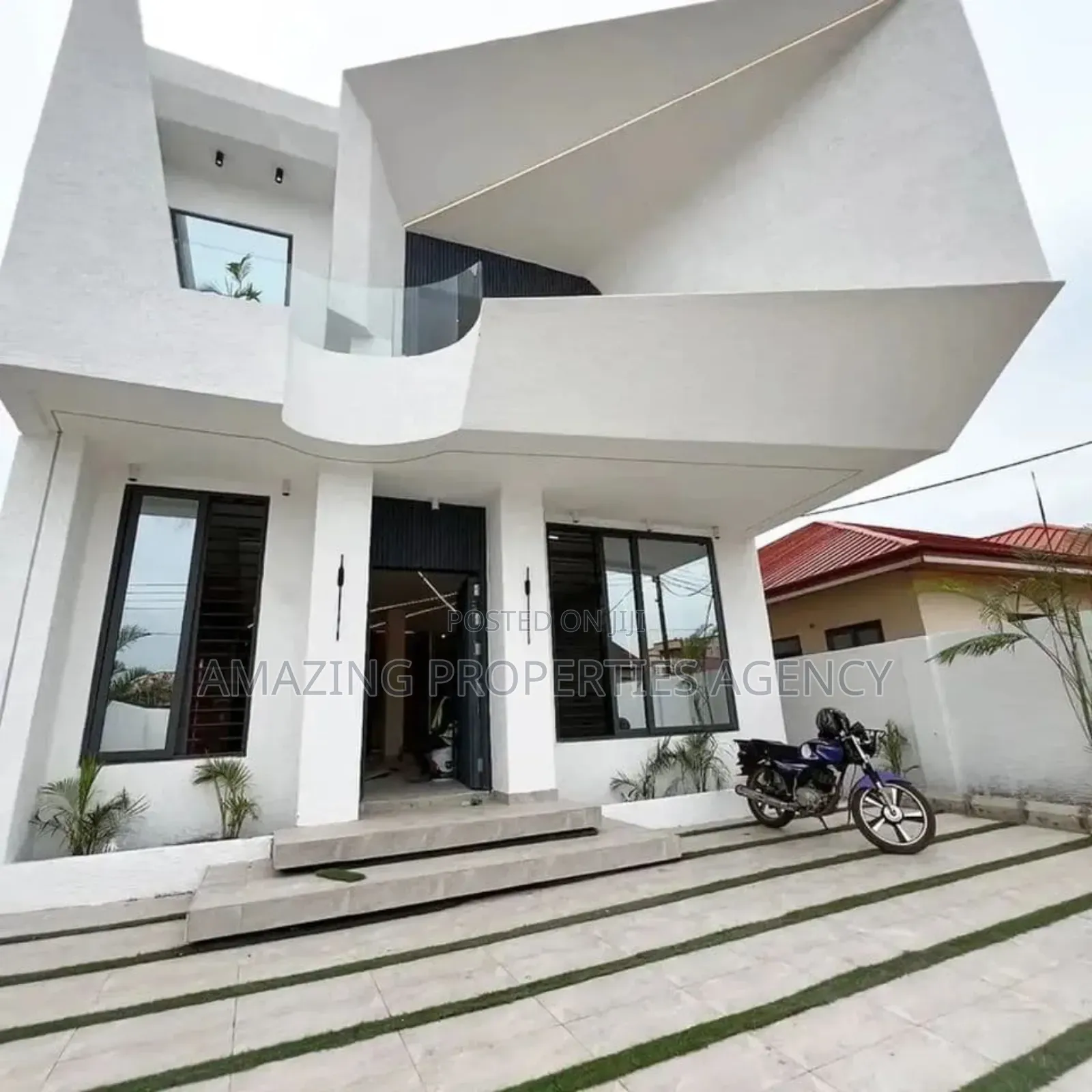 3bdrm House in East Legon for sale