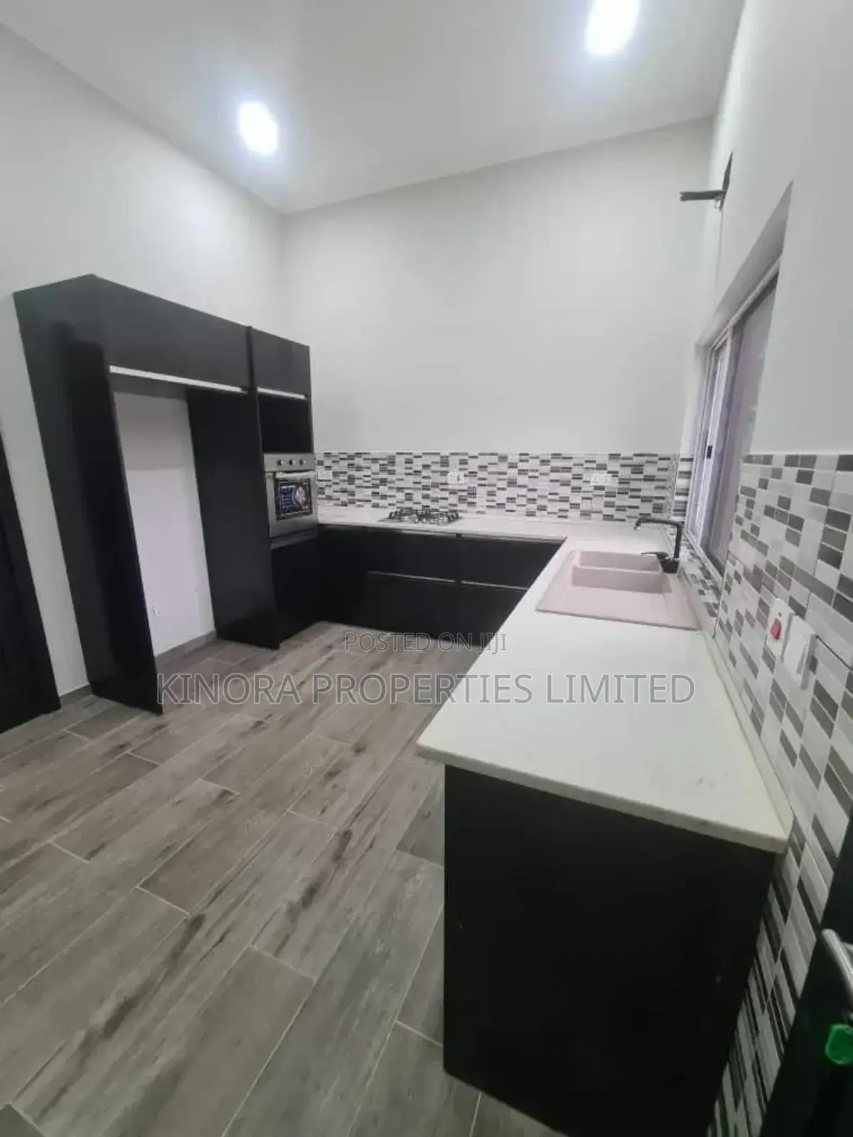 3bdrm Townhouse / Terrace in Frafraha for rent