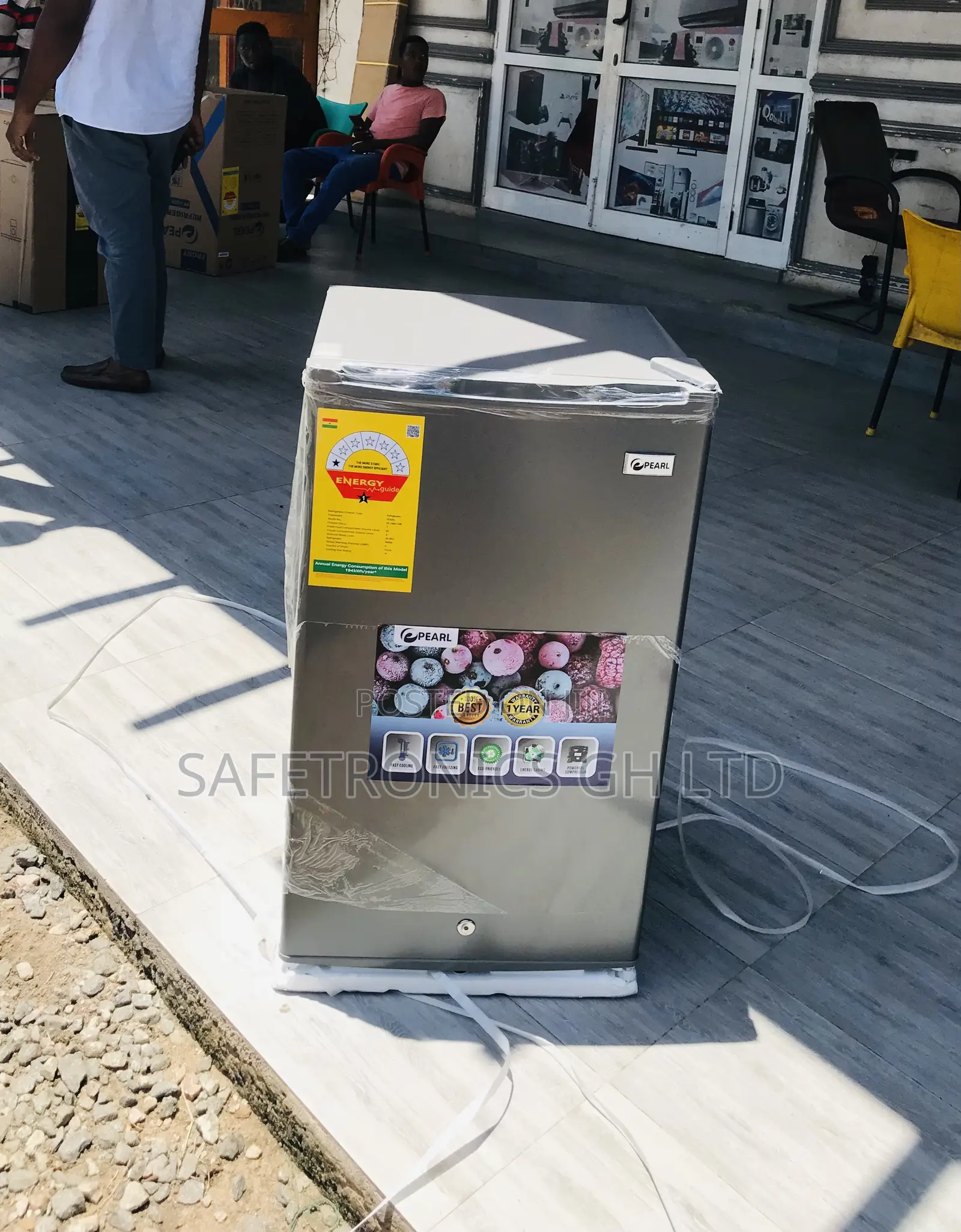 Zealous Fast Topfreezer Singledoor 92 Liters Pearl Fridge