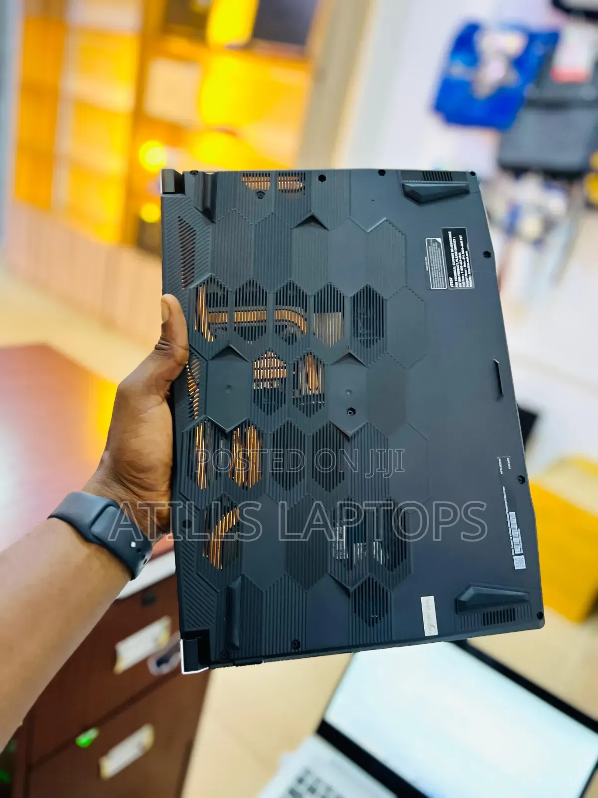 Laptop MSI MSI Sword 15 16GB Intel Core I7 SSD 1T