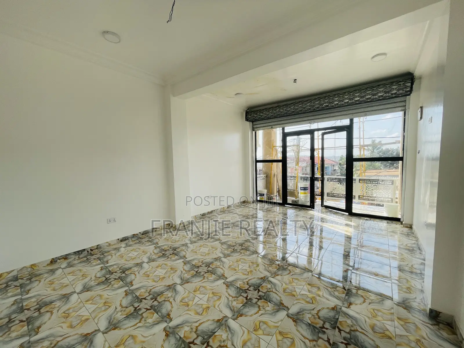 Store or Office Space for Rent at Kwashieman