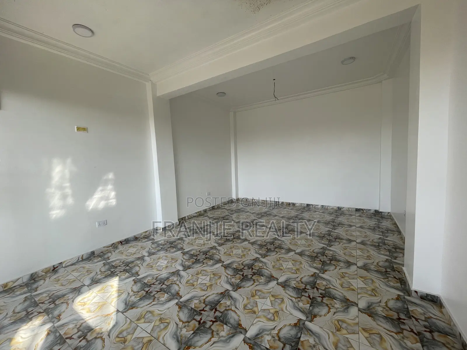 Store or Office Space for Rent at Kwashieman
