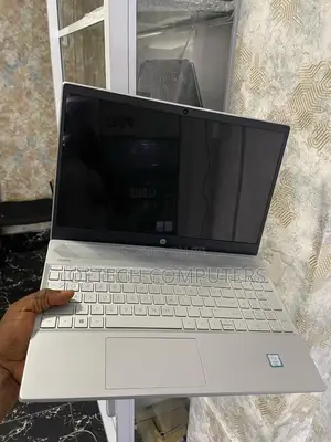 Laptop HP Pavilion 15 12GB Intel Core i5 HDD 1T