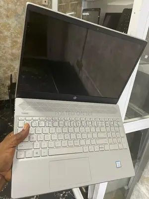 Laptop HP Pavilion 15 12GB Intel Core i5 HDD 1T