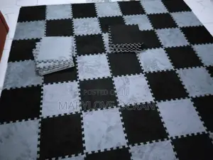 Quality 25 Pieces Fluffy Tiled Carpet, Size 30x30cm for 550