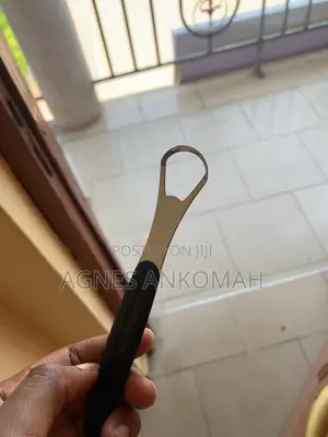 Tongue Scraper