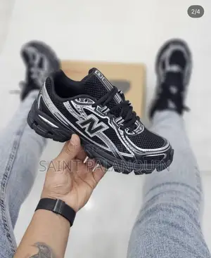 New Balance 740