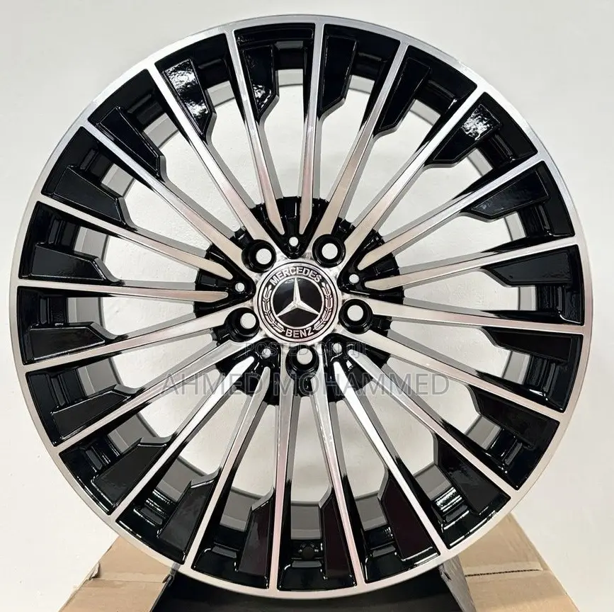 Mercedes-Benz Rim 19-Inches.